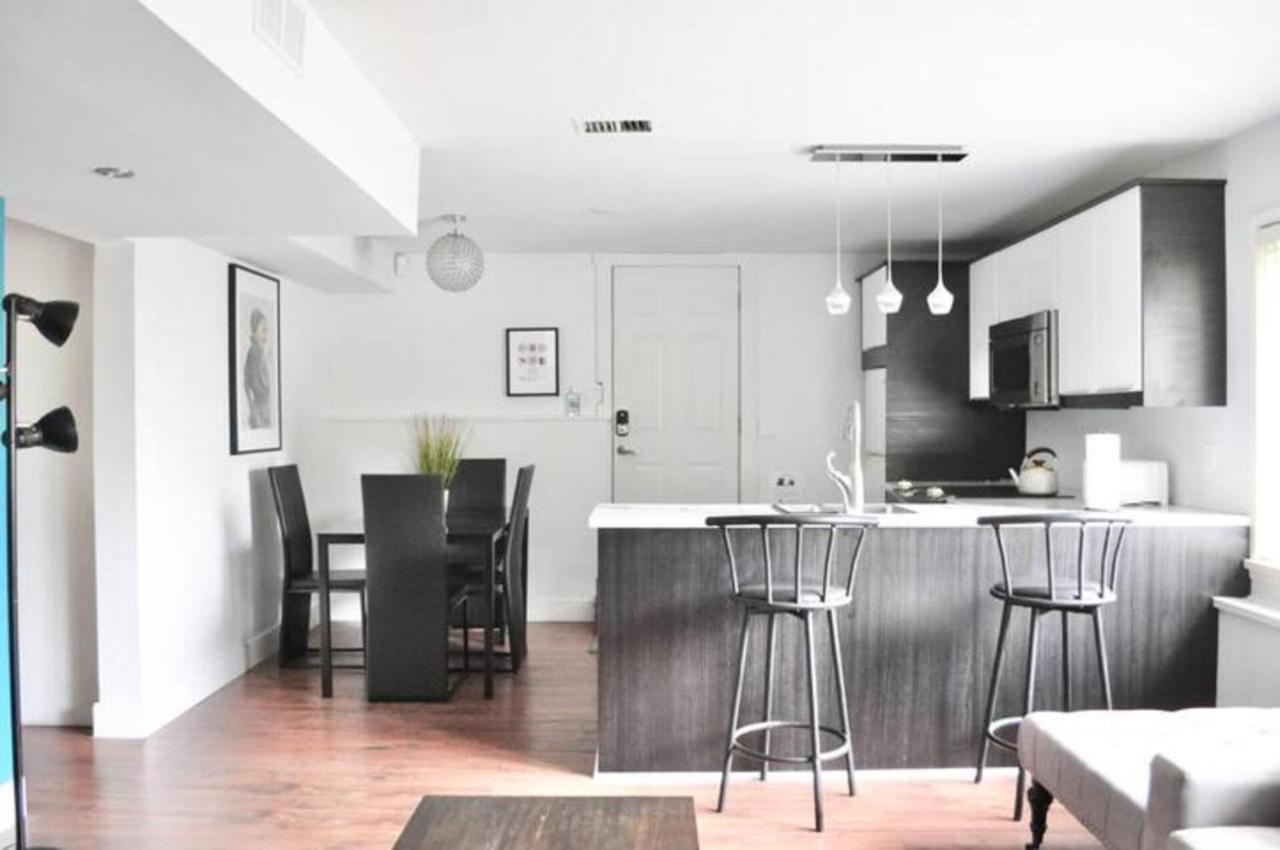 Cozy 1 Bd Suite Centrally Located Северный Ванкувер Экстерьер фото
