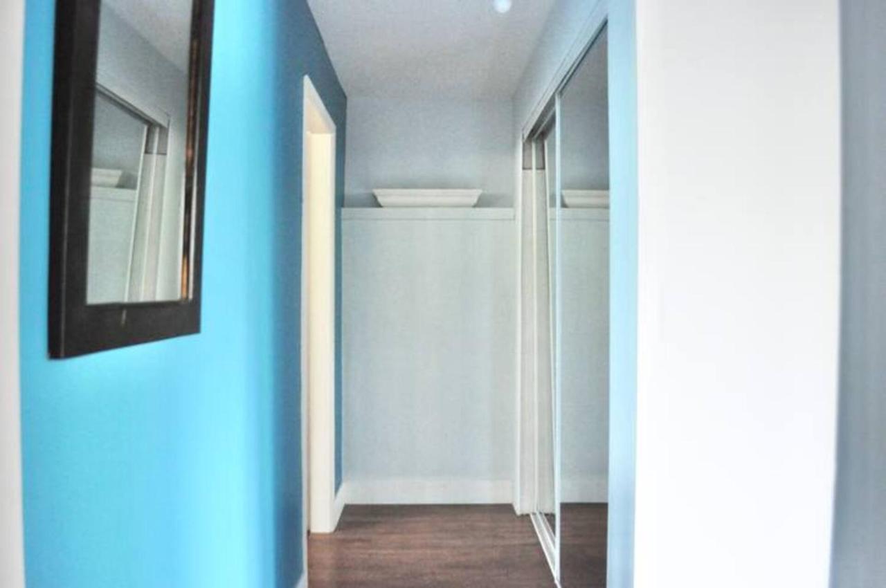 Cozy 1 Bd Suite Centrally Located Северный Ванкувер Экстерьер фото