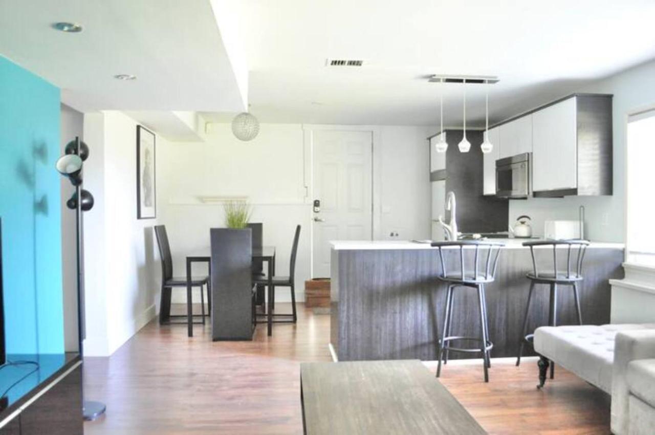 Cozy 1 Bd Suite Centrally Located Северный Ванкувер Экстерьер фото